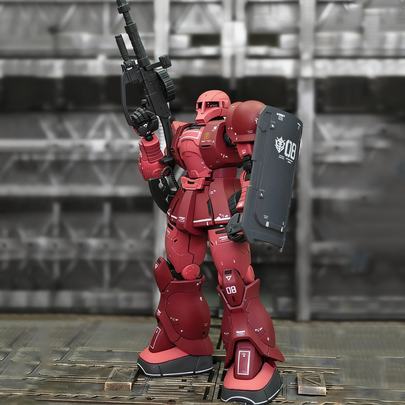 Model Kit Zaku - GTO 015 Char's Personalizzato Vecchio Tipo