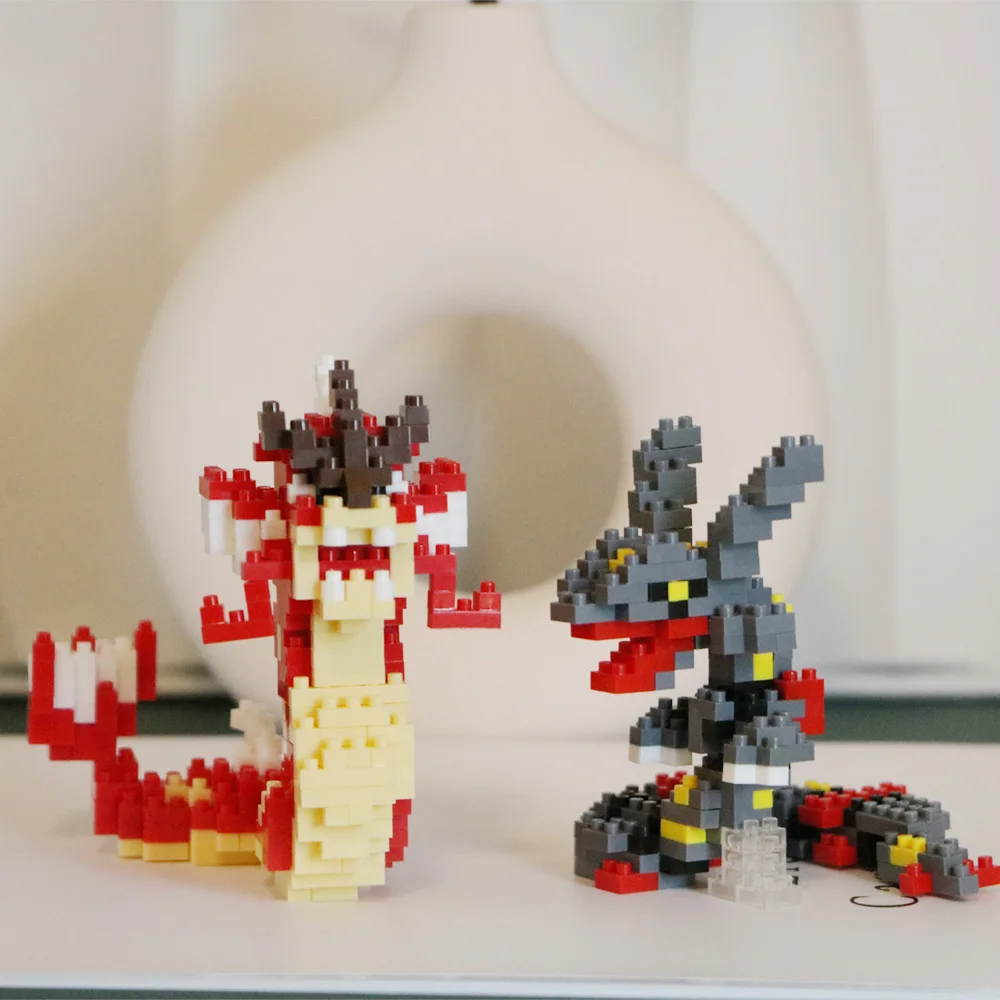 Model Kit Rayquaza - Pokemon Micro Building Blocks Rosso Gyarados
